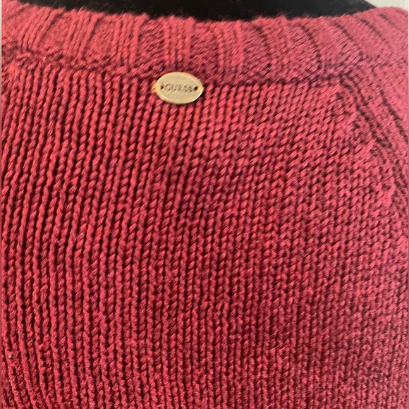 Guess Distressed Sweater w/ Cold Shoulders Size XS - Picture 8 of 9